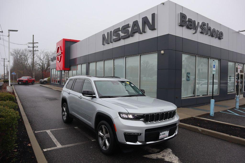 used 2022 Jeep Grand Cherokee L car, priced at $27,400