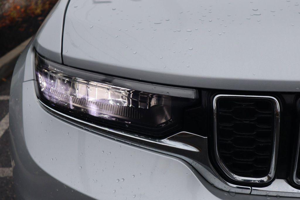 used 2022 Jeep Grand Cherokee L car, priced at $27,400