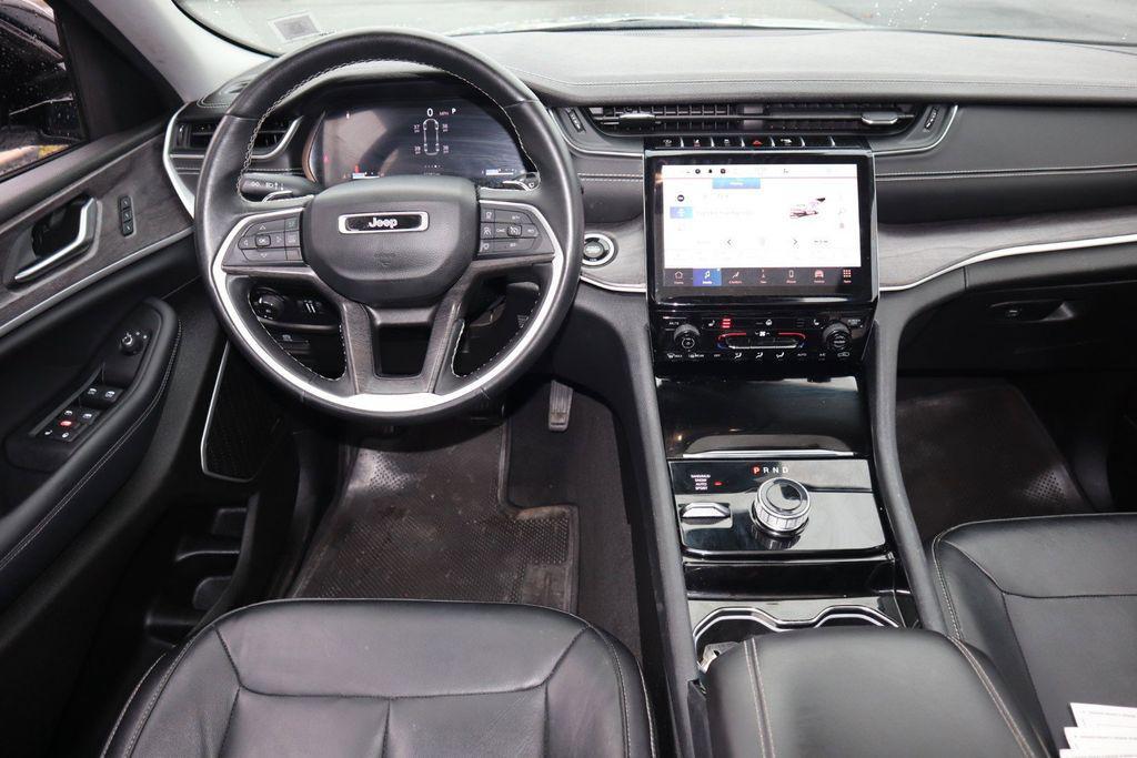 used 2022 Jeep Grand Cherokee L car, priced at $27,400