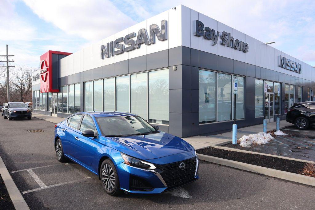 used 2025 Nissan Altima car, priced at $19,302