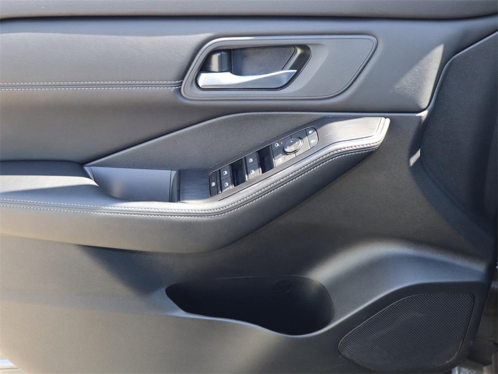 used 2025 Nissan Rogue car, priced at $28,395