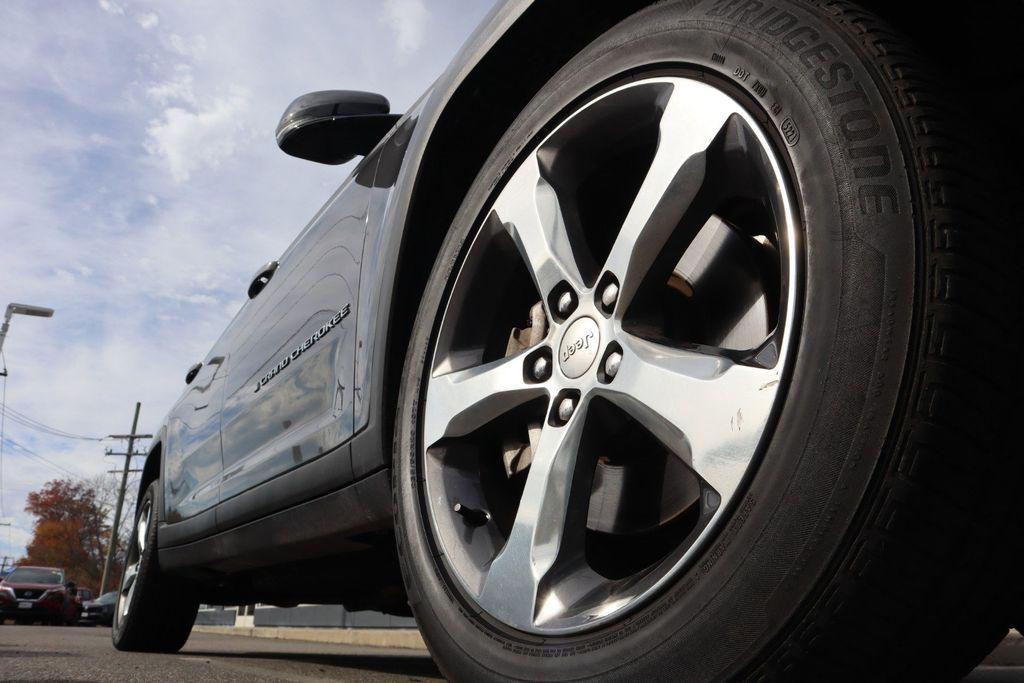 used 2022 Jeep Grand Cherokee L car, priced at $29,413