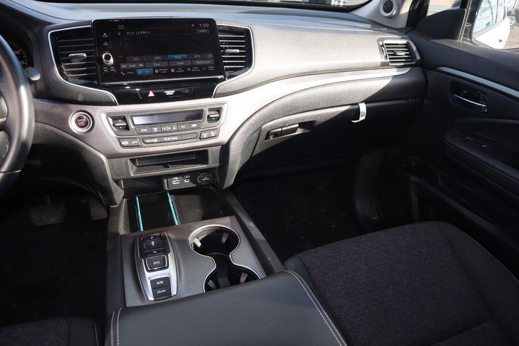 used 2024 Honda Ridgeline car, priced at $33,427