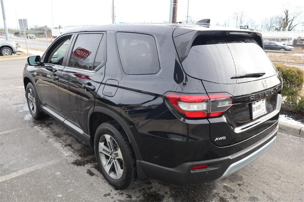 used 2024 Honda Pilot car, priced at $35,149