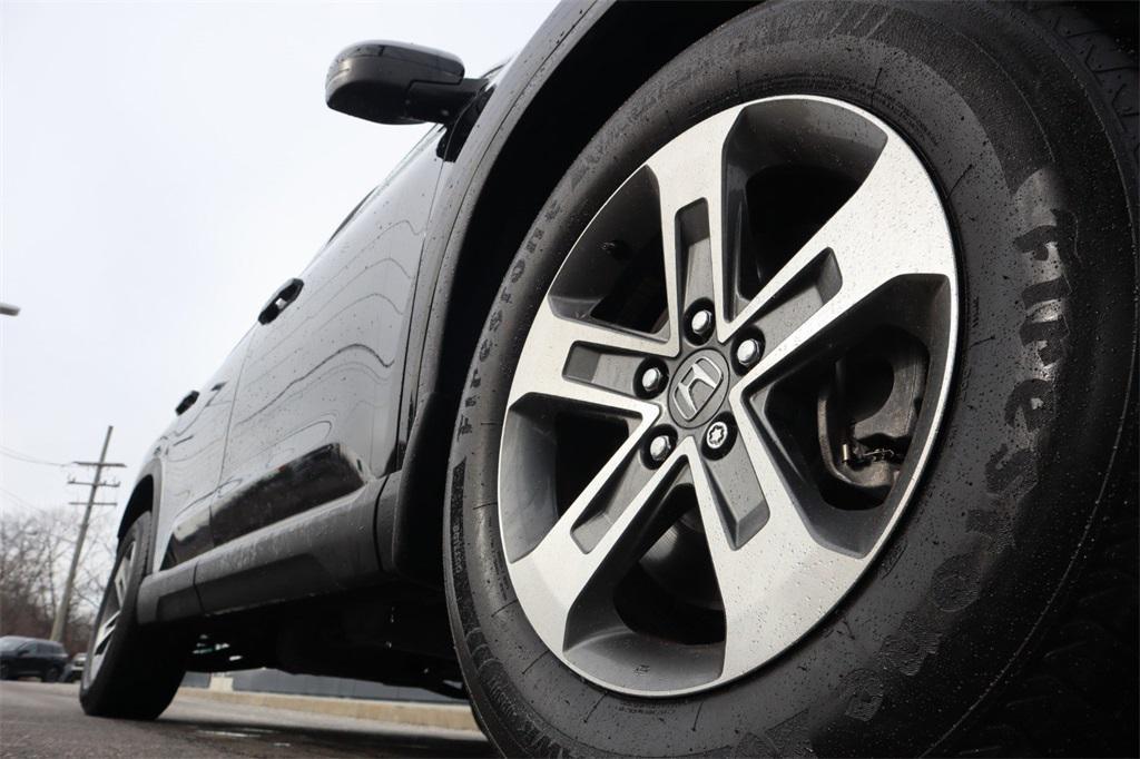 used 2024 Honda Pilot car, priced at $35,149