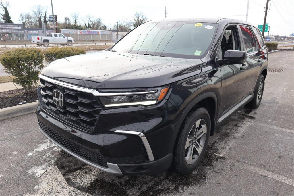 used 2024 Honda Pilot car, priced at $35,149