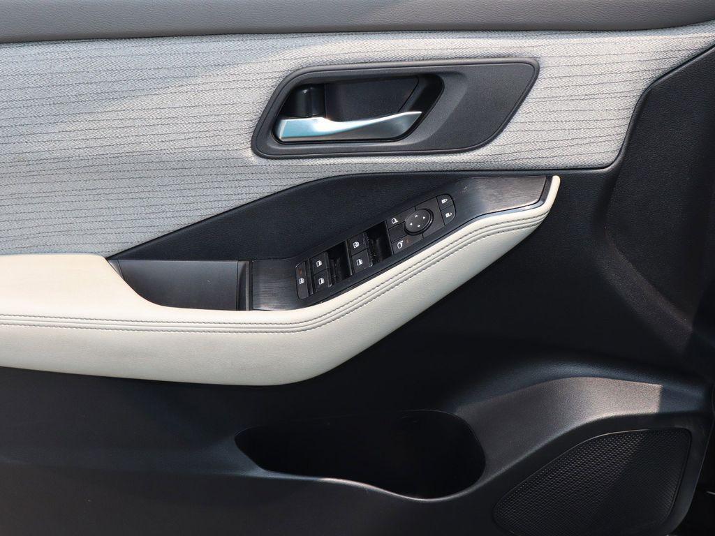 used 2022 Nissan Rogue car, priced at $21,495