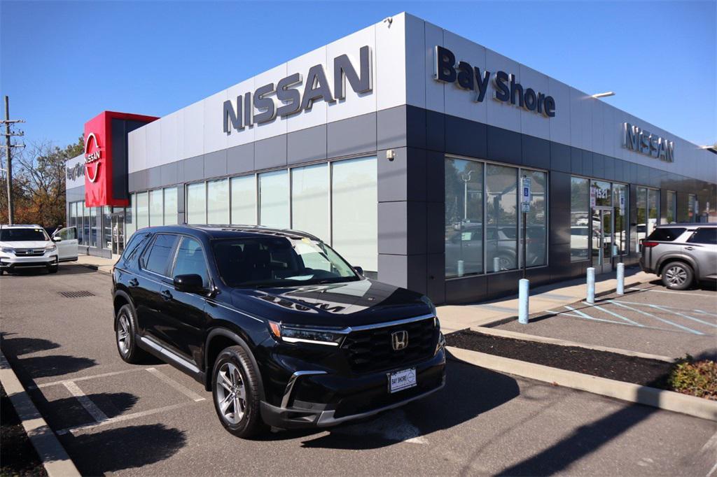 used 2024 Honda Pilot car, priced at $35,841