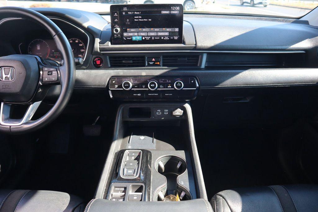 used 2024 Honda Pilot car, priced at $35,841