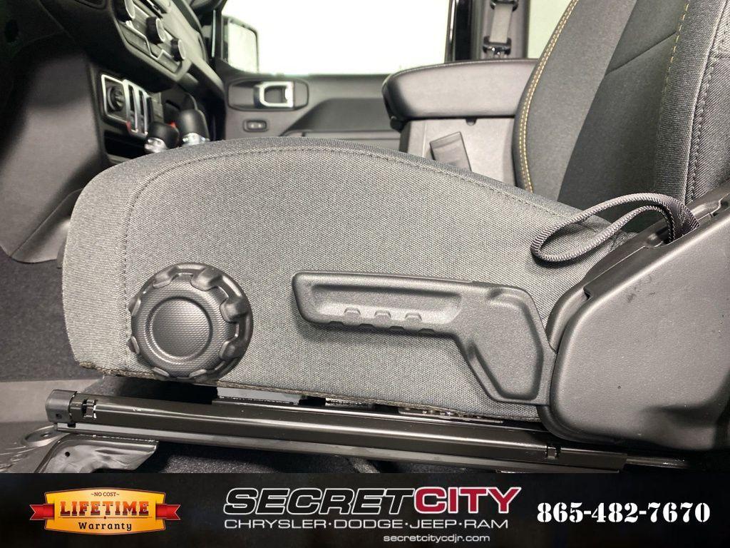 new 2026 Jeep Wrangler car, priced at $40,048