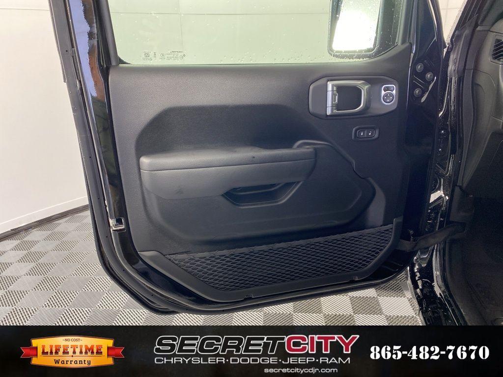 new 2026 Jeep Wrangler car, priced at $40,048