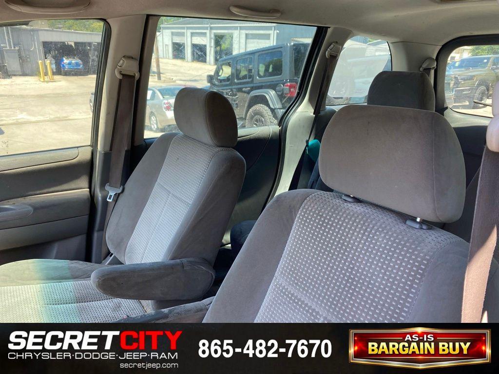 used 2005 Mazda MPV car, priced at $3,000