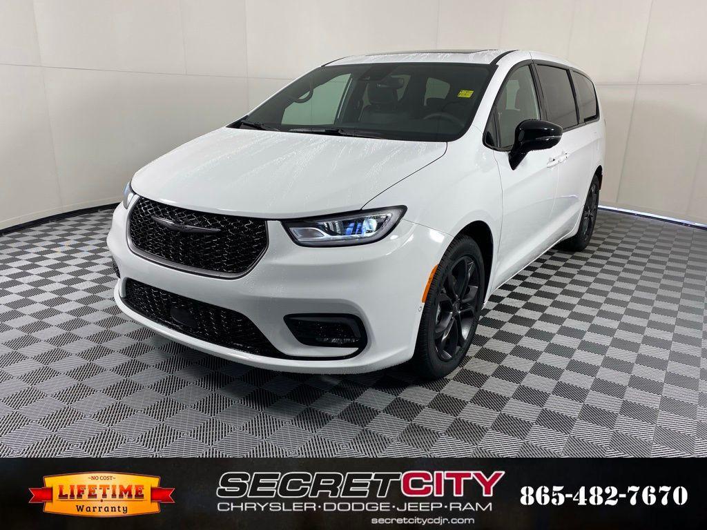 new 2026 Chrysler Pacifica car, priced at $42,398