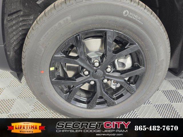 new 2026 Jeep Grand Cherokee L car, priced at $42,725