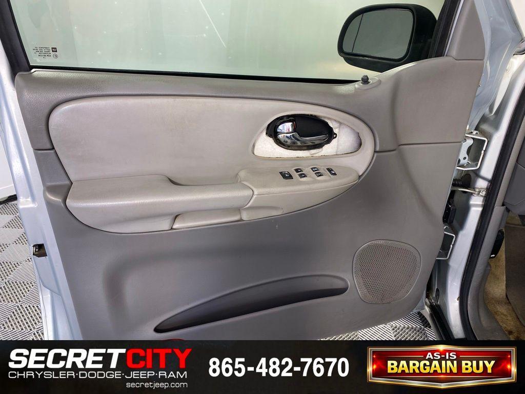 used 2007 Chevrolet TrailBlazer car, priced at $4,000