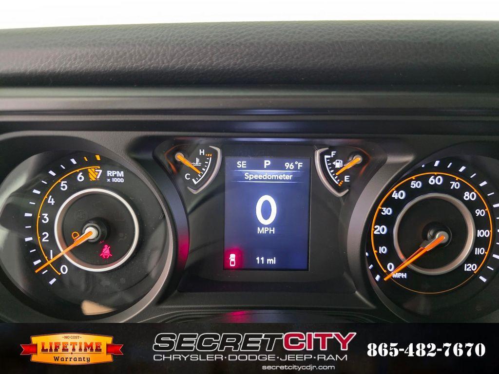 new 2025 Jeep Gladiator car, priced at $41,978