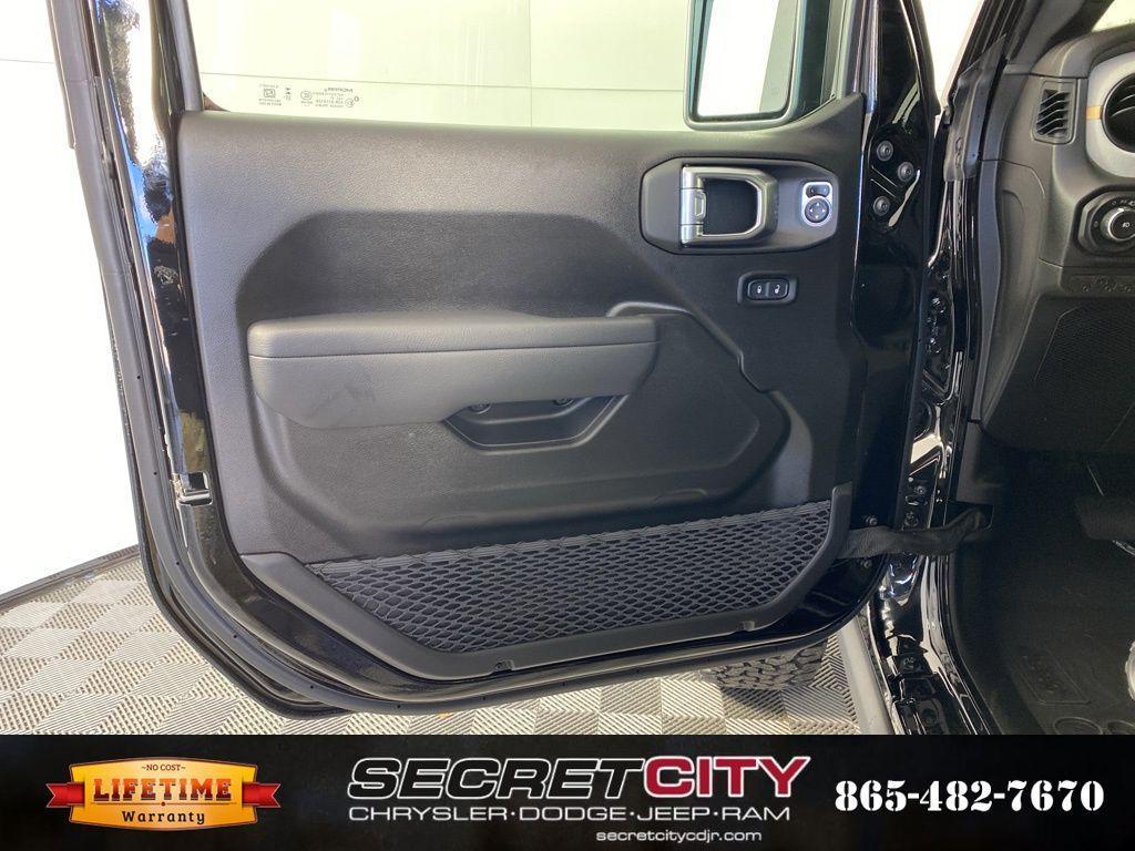 new 2026 Jeep Wrangler car, priced at $50,001