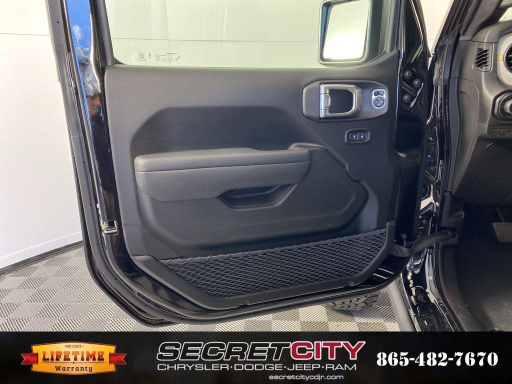 new 2026 Jeep Wrangler car, priced at $52,941