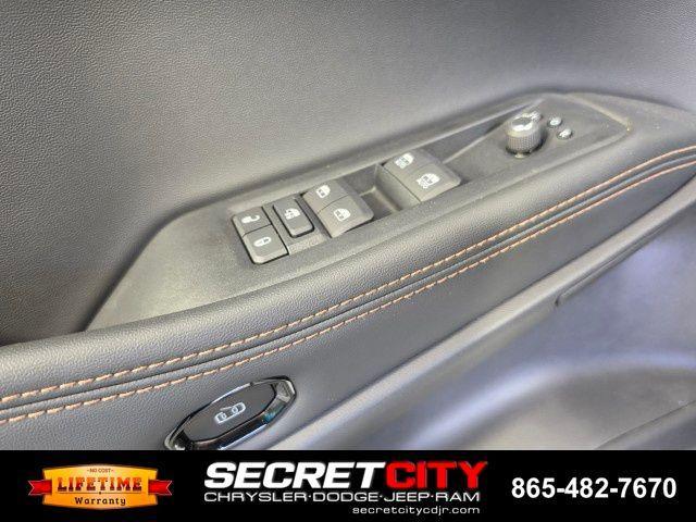 new 2026 Jeep Cherokee car, priced at $40,085
