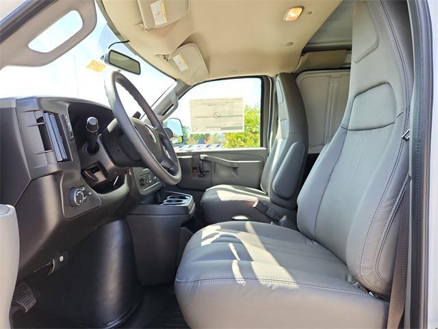 new 2025 GMC Savana 2500 car, priced at $47,325