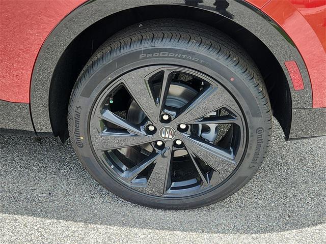 new 2025 Buick Envision car, priced at $40,350