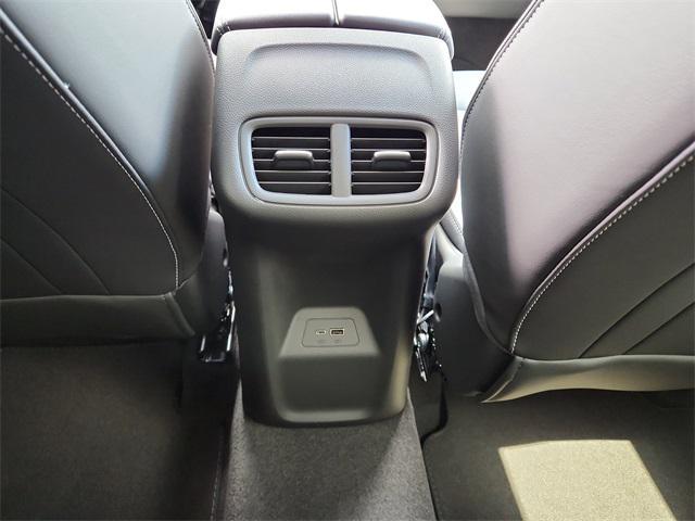 new 2025 Buick Envision car, priced at $40,350