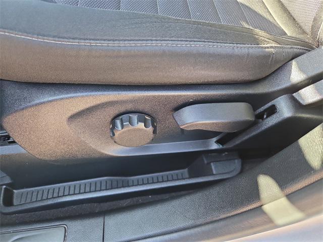 used 2022 Ford Edge car, priced at $11,900