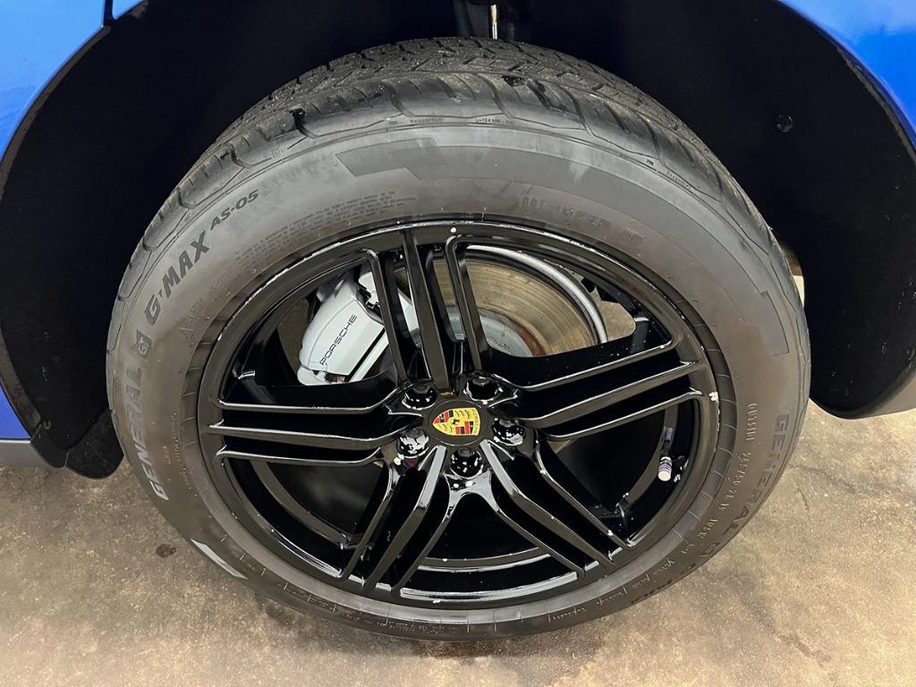 used 2015 Porsche Macan car, priced at $14,991