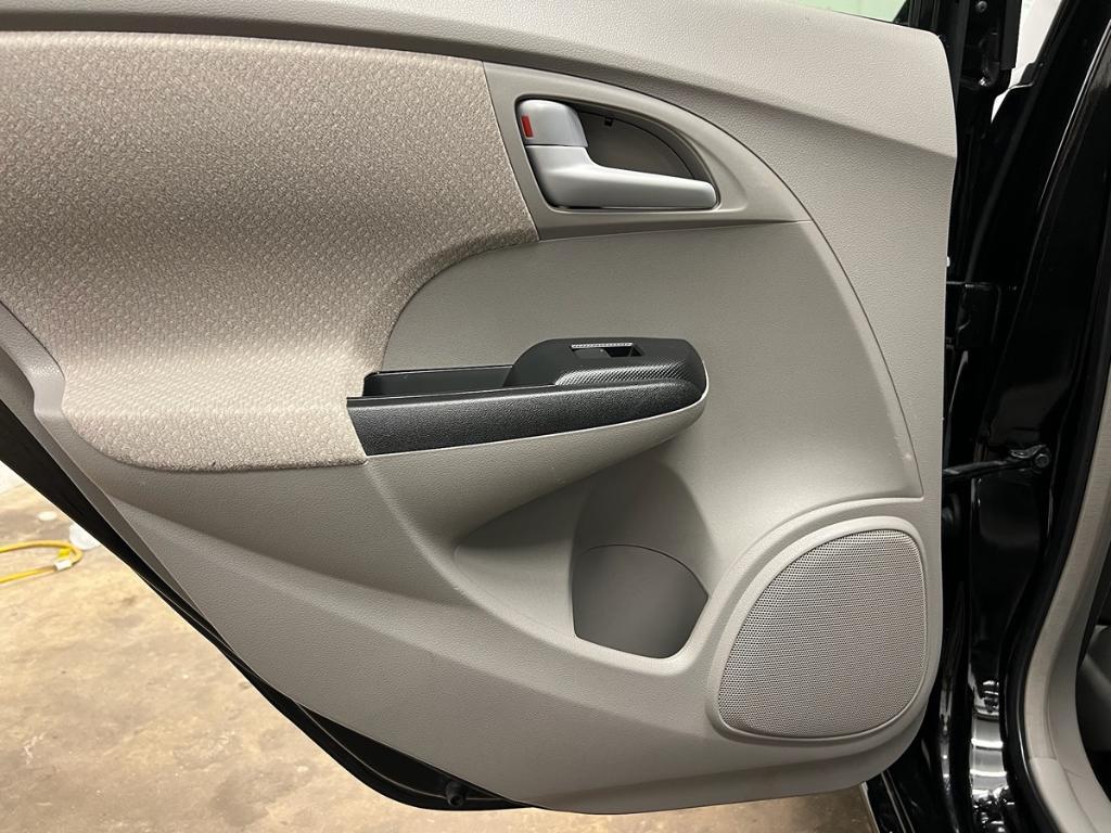 used 2014 Honda Insight car, priced at $7,991