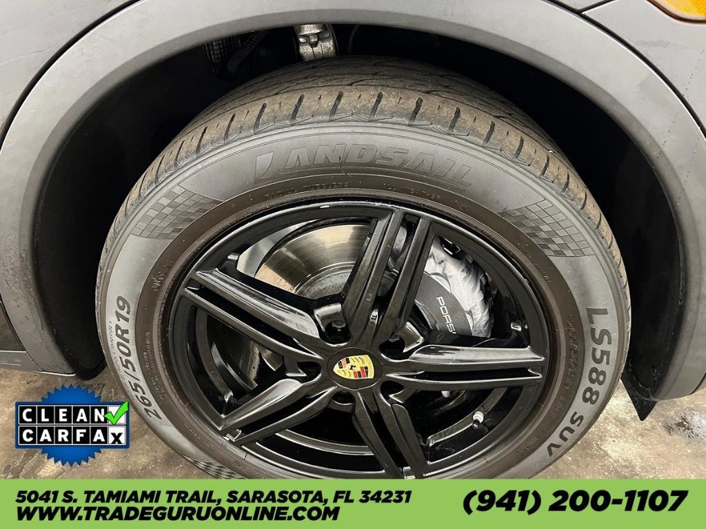 used 2014 Porsche Cayenne car, priced at $13,991