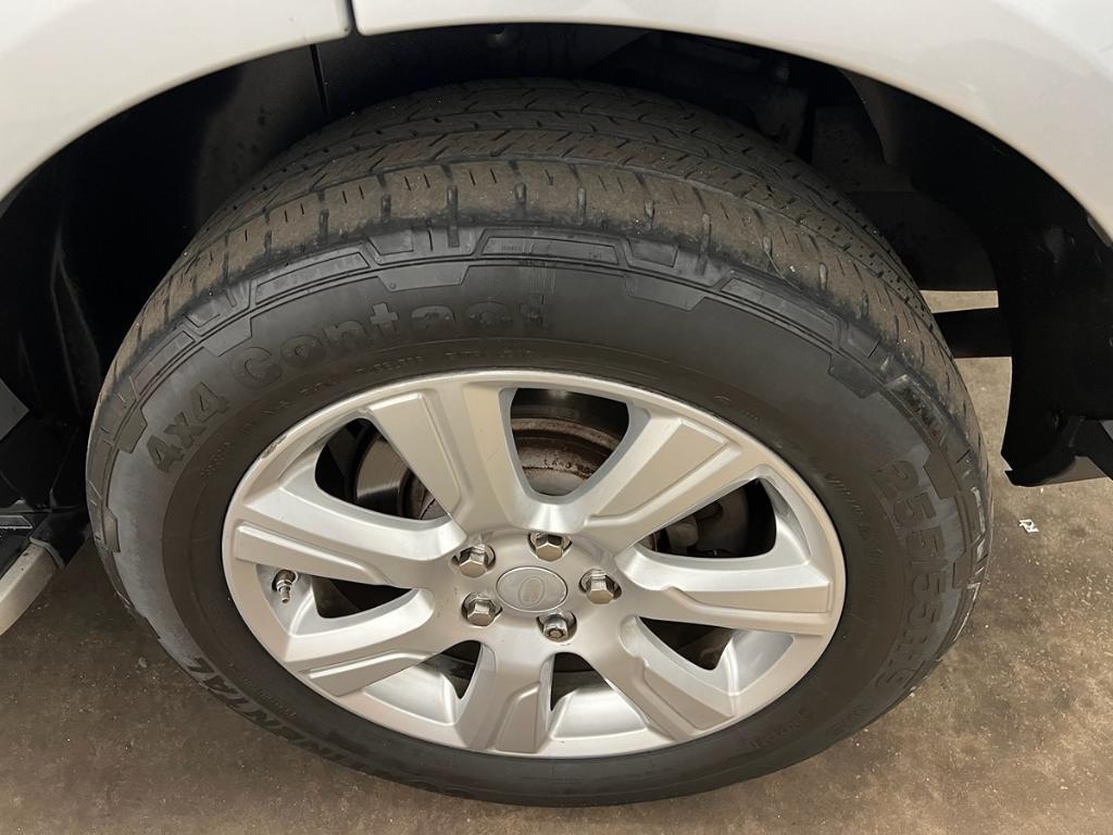 used 2016 Land Rover LR4 car, priced at $12,991