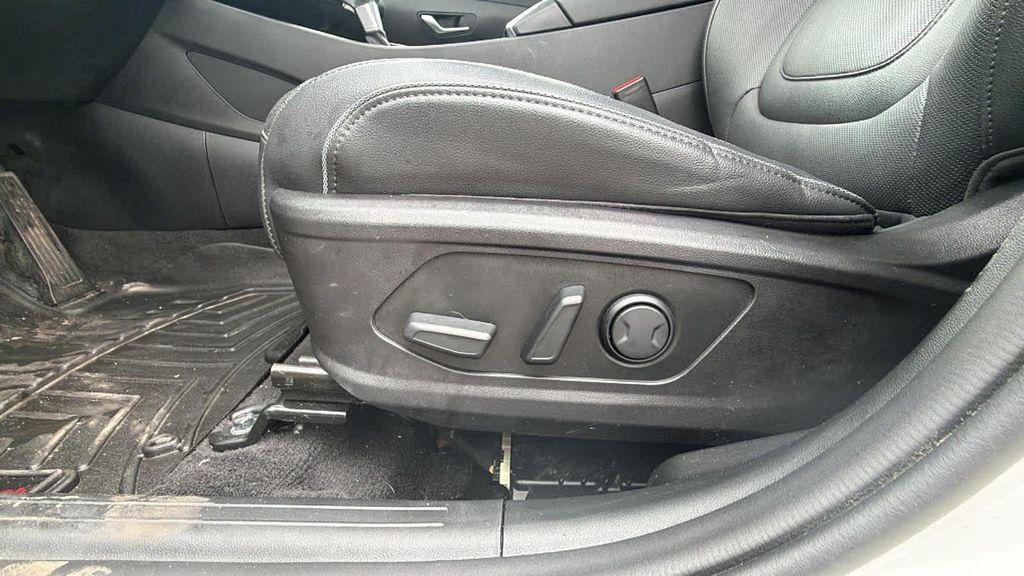 used 2022 Hyundai SANTA CRUZ car, priced at $24,477