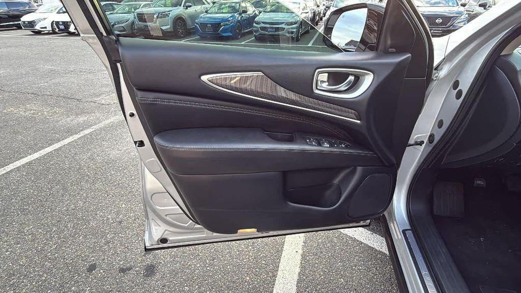 used 2019 INFINITI QX60 car, priced at $15,998