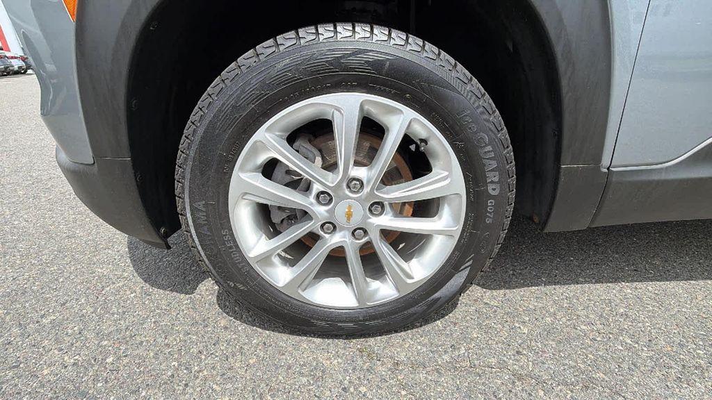 used 2024 Chevrolet TrailBlazer car, priced at $18,587