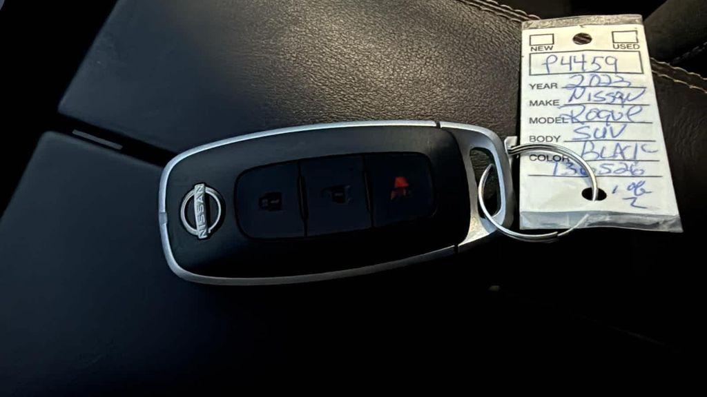 2023 Super Black Nissan Rogue