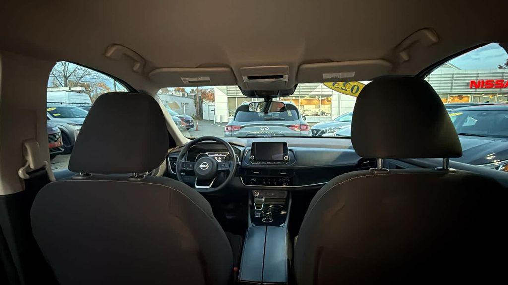 2023 Super Black Nissan Rogue