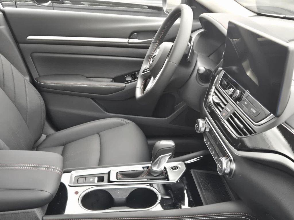 new 2025 Nissan Altima car, priced at $33,162