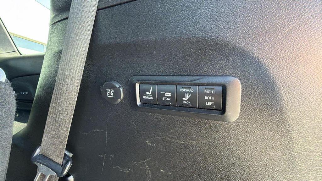 used 2021 Chrysler Pacifica car, priced at $23,838