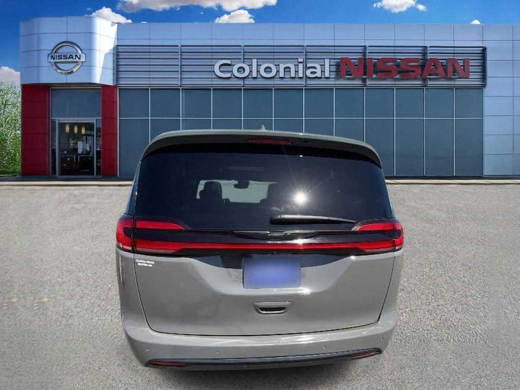 used 2021 Chrysler Pacifica car, priced at $23,838