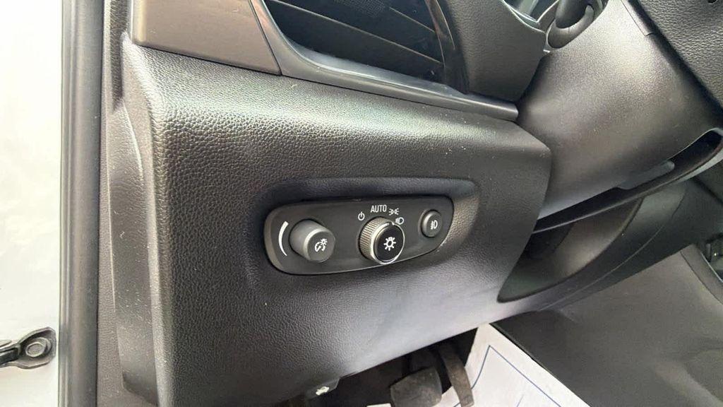 used 2019 Chevrolet Traverse car, priced at $19,267