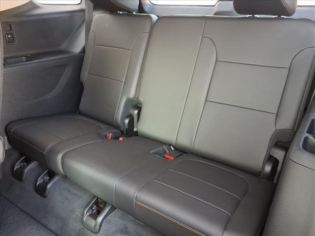 used 2021 Chevrolet Traverse car, priced at $23,222