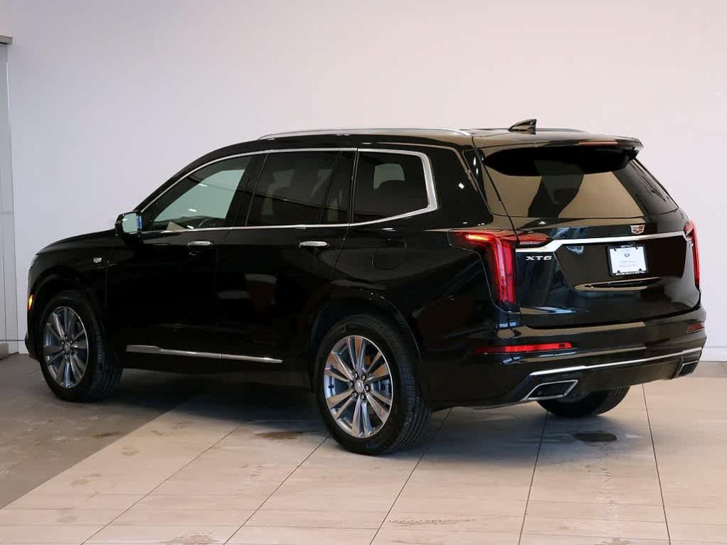 used 2022 Cadillac XT6 car, priced at $34,499