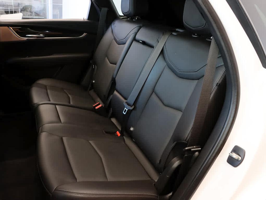 used 2022 Cadillac XT5 car, priced at $29,499