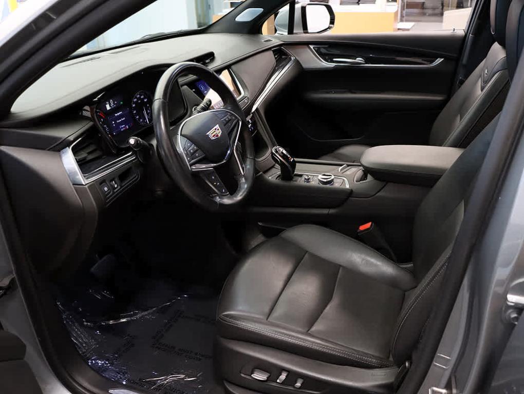 used 2023 Cadillac XT5 car, priced at $32,799