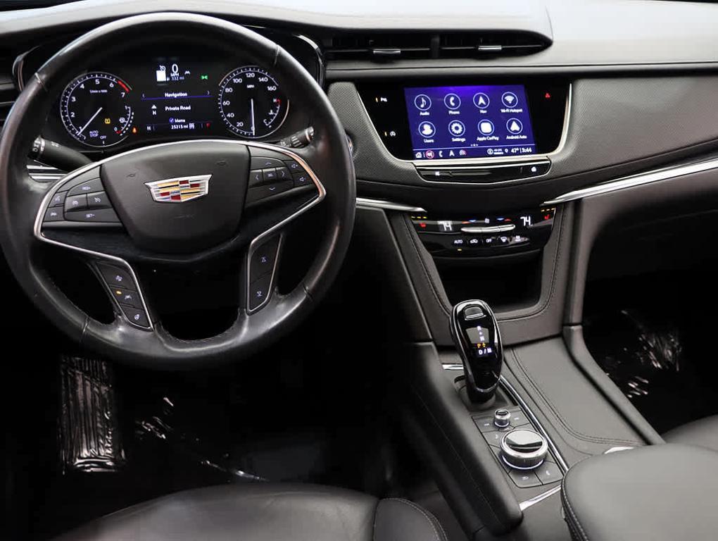 used 2023 Cadillac XT5 car, priced at $32,799