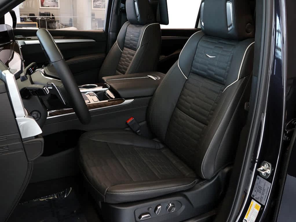 used 2026 Cadillac Escalade ESV car, priced at $139,999