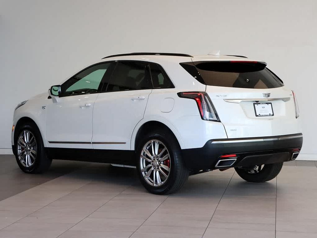 used 2022 Cadillac XT5 car, priced at $32,719