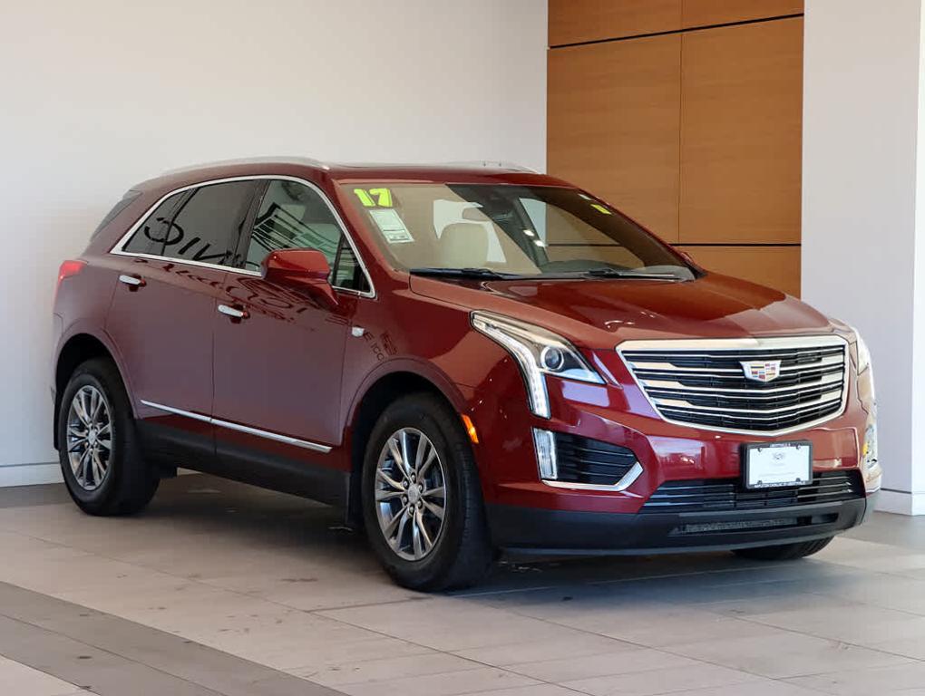 used 2017 Cadillac XT5 car, priced at $15,699