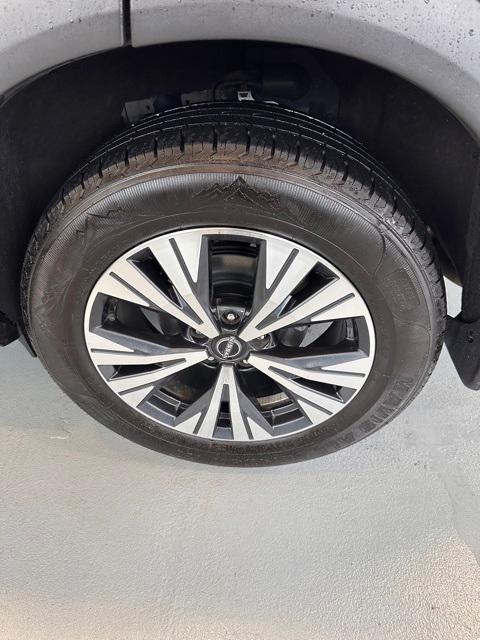 used 2022 Nissan Rogue car, priced at $17,995