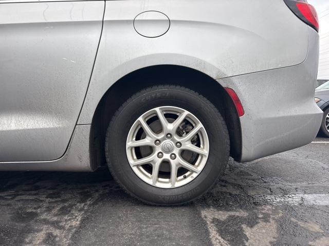 used 2017 Chrysler Pacifica car, priced at $11,388